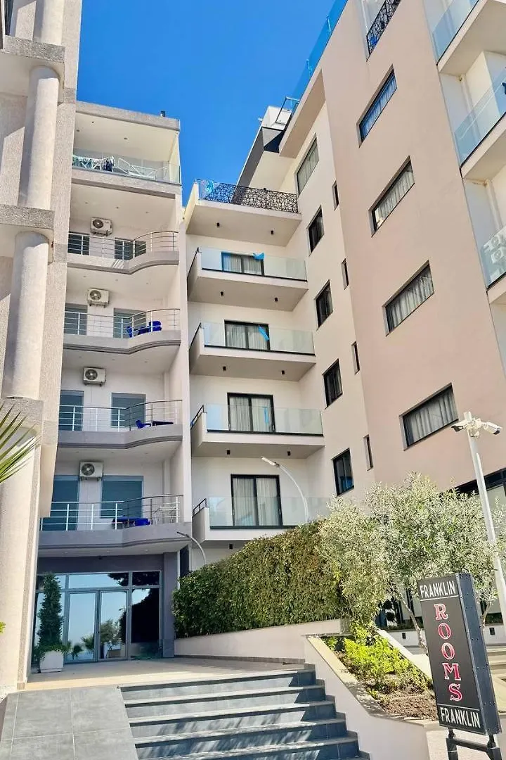 4 Seasons Sea View Apartment Saranda